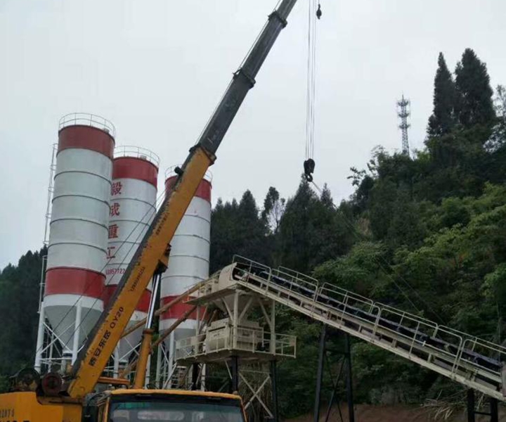 HZS60型混凝土標(biāo)準(zhǔn)組合攪拌站